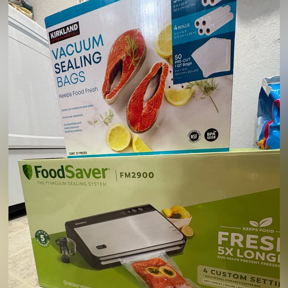 Kirkland Vacuum Sealing Bags and 
FoodSaver FM2900 System